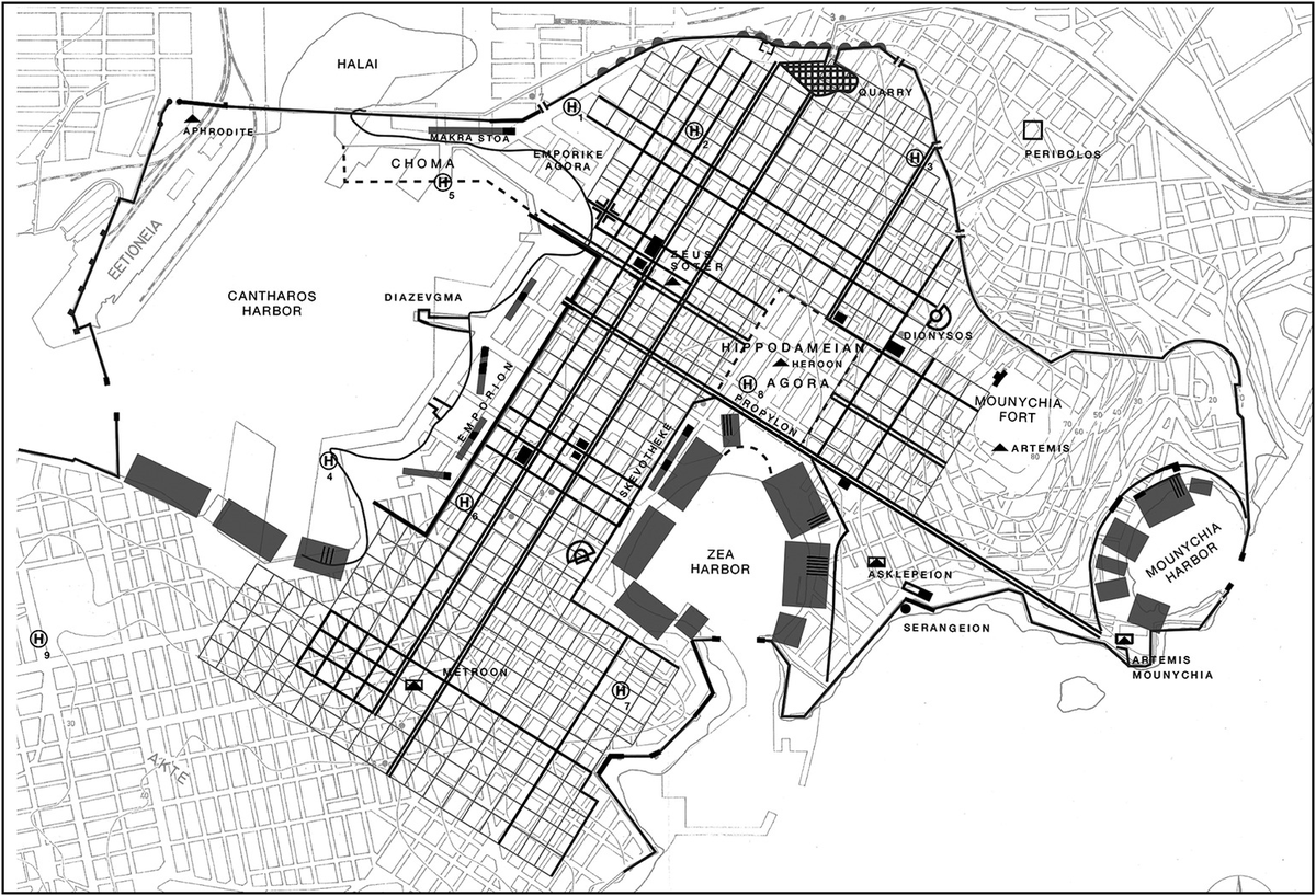 HeraklesCithare's tweet image. Plan antique du Pirée, le port d'Athènes, selon le plan d'Hippodamos de Milet réalisé en 451 avant J.-C. qui en fait une ville à part entière avec ses quartiers d'habitation, ses temples, son agora et sa muraille.
On distingue le port marchand du Kantharos avec ses immenses…