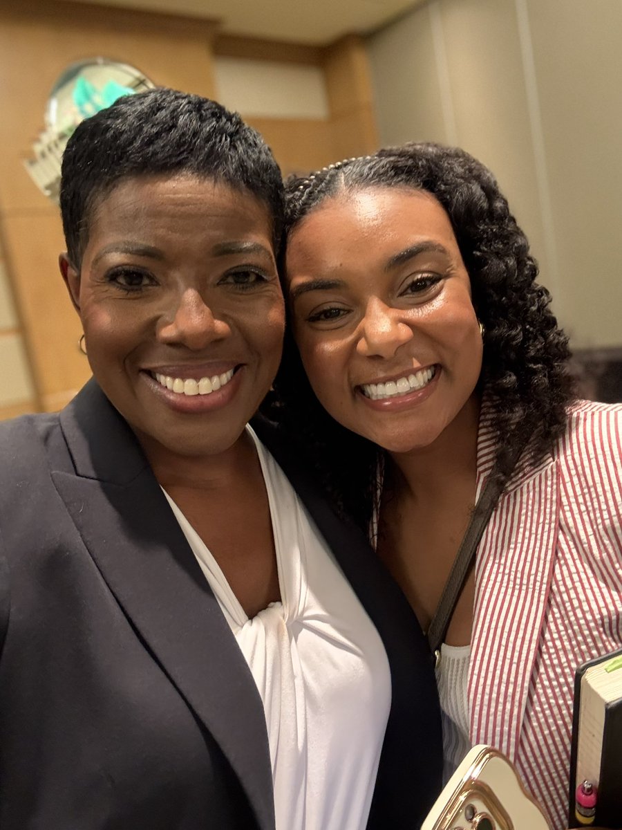 Our connection is authentic, pure and intentional. You cant ask for anything more than that in leadership! She is one of my favorite leadHERs and I am humbled by the blessing of knowing her <a href="/NickersonCierra/">Dr. Cierra Nickerson</a>