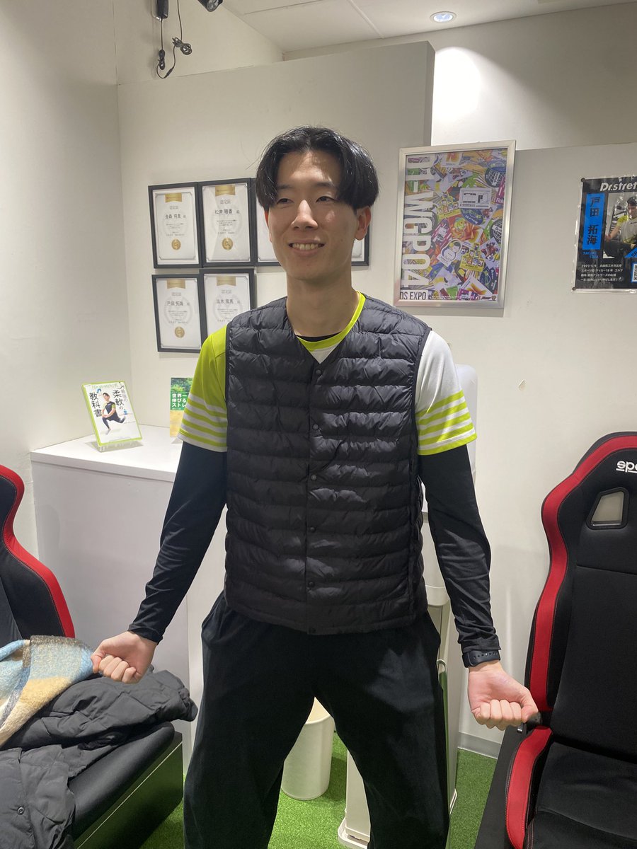 本日の感謝

馬ちゃんです🫶

自分の体調を気にしてくれて、最強のサポートグッズをくれました😭

疲れが吹っ飛ぶぐらいにめっちゃくちゃ嬉しかったです😌

頼れる大切な仲間がいることは素晴らしいこと✨
馬ちゃんのようなヒーローに俺もなりたい☺️
ありがとうございます🙇‍♂️

#感謝ツイート
#926日目