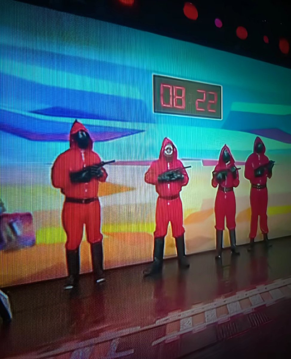 solopasaenperu's tweet image. EN PERÚ TE ABURRES PORQUE QUIERES. 🤣