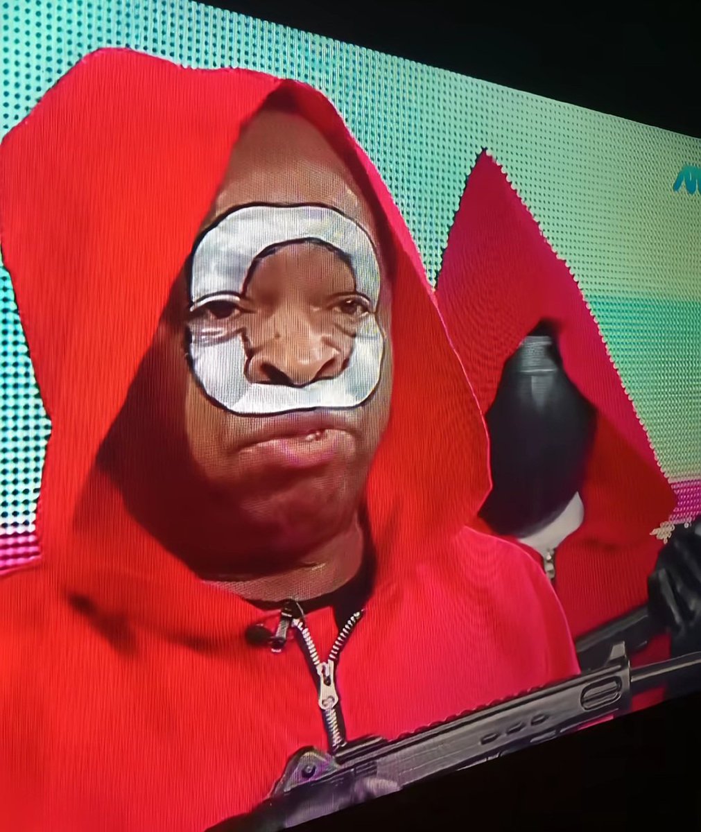 solopasaenperu's tweet image. EN PERÚ TE ABURRES PORQUE QUIERES. 🤣