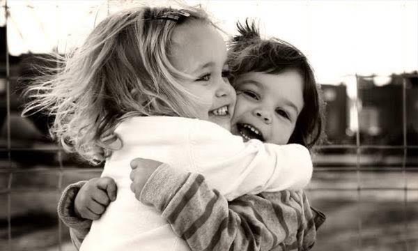 20 DE JULHO, dia daqueles que até mesmo em pensamento estão de mãos dadas com nossos sentimentos . 
Amigo não se procura ,o coração é quem encontra.
Sorte a minha de ter encontrado vocês !
Obrigada 🙏🙏🙏❤️❤️❤️
🤗🤗🤗