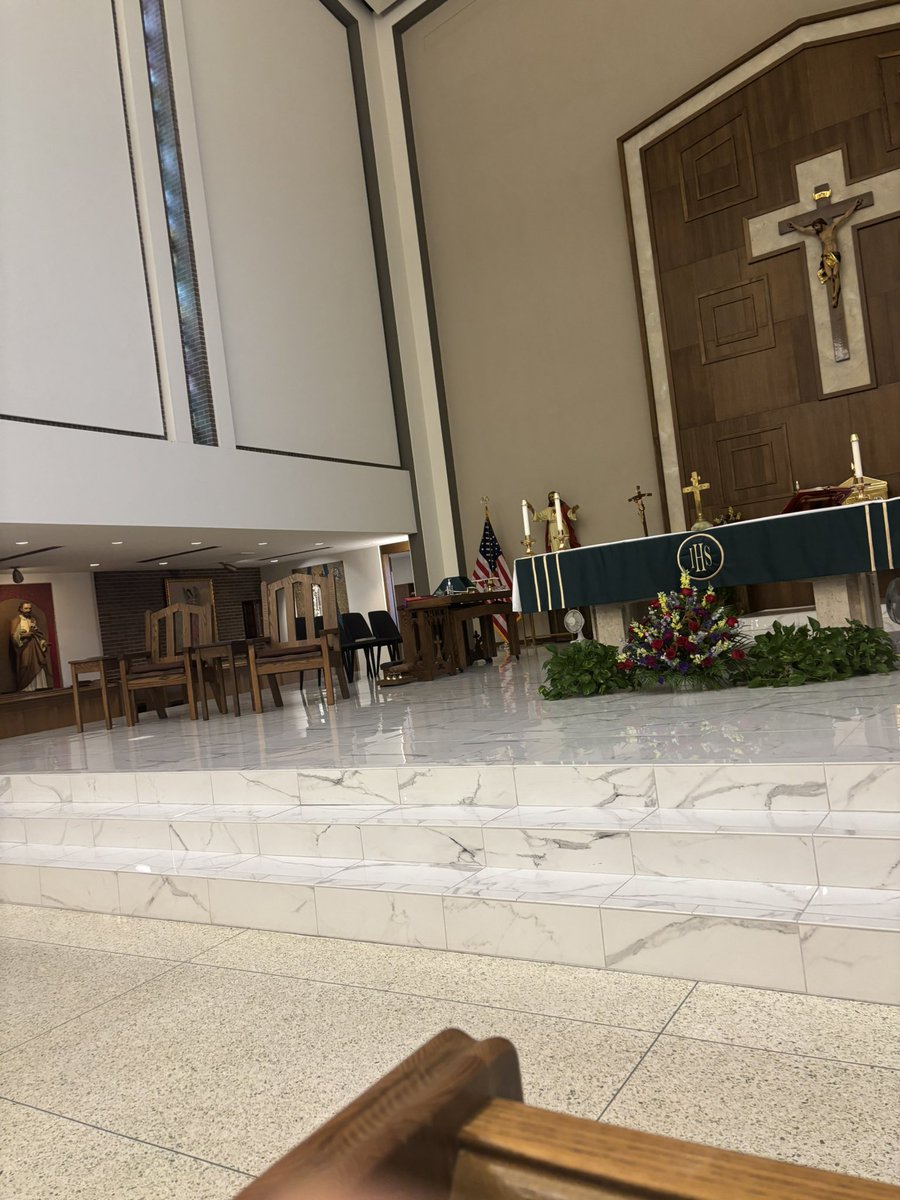neacejosh29's tweet image. I am at St. Therese Parish in Southgate KY for the 11am Mass this morning. This is my home parish