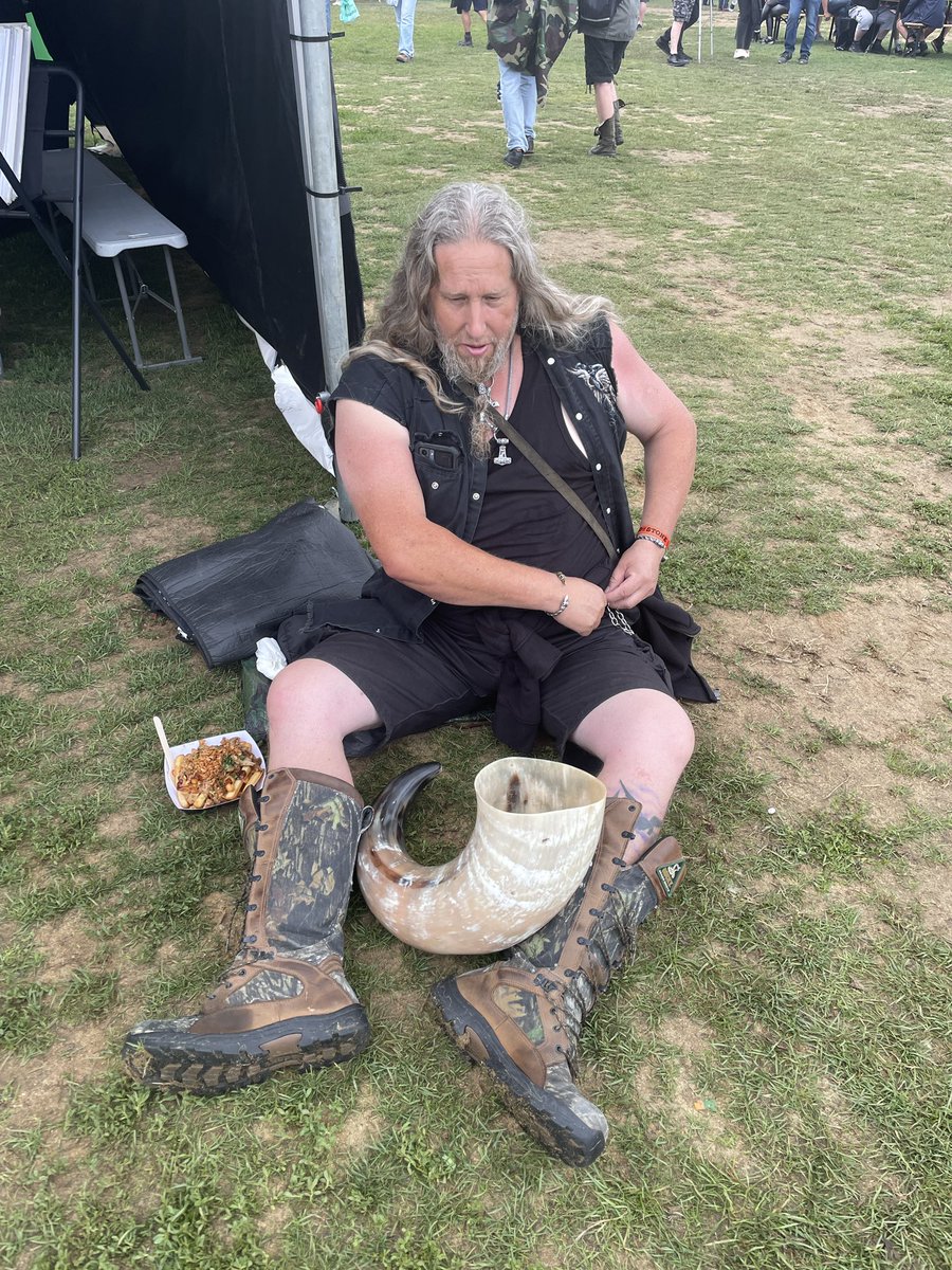 Russell Harris (@sarriefan_uk) on Twitter photo Chilling in the garden of Kent listening to rock music πΈππΊ <a href="/LadyPennyP/">Alison Davis</a> <a href="/maid_of_stone/">Maid of Stone Festival</a>
This guy has a 10 pint horn π³ Chilling in the garden of Kent listening to rock music πΈππΊ <a href="/LadyPennyP/">Alison Davis</a> <a href="/maid_of_stone/">Maid of Stone Festival</a>
This guy has a 10 pint horn π³