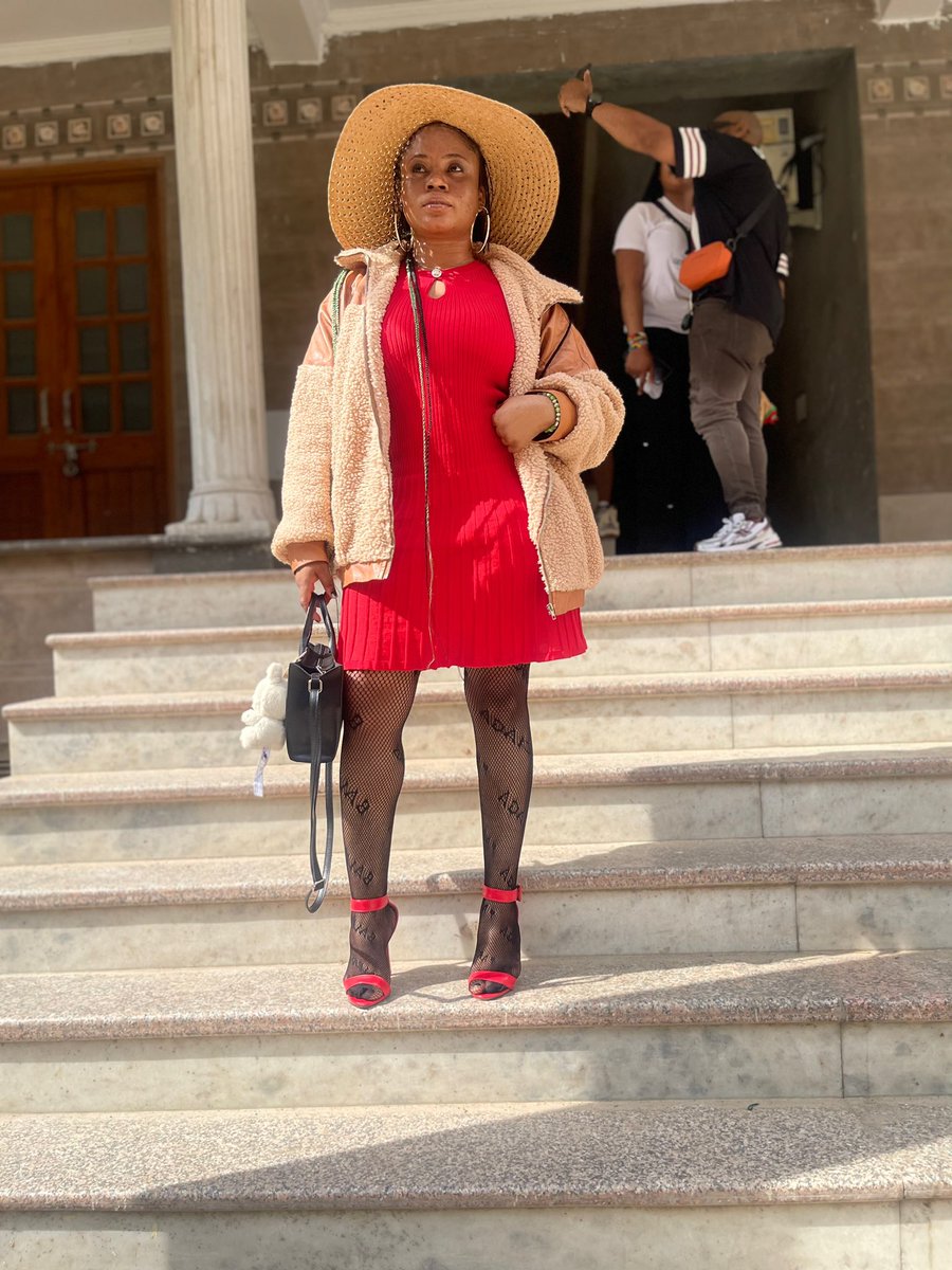 real_divalil's tweet photo. Class https://t.co/h0zpCrQVwx