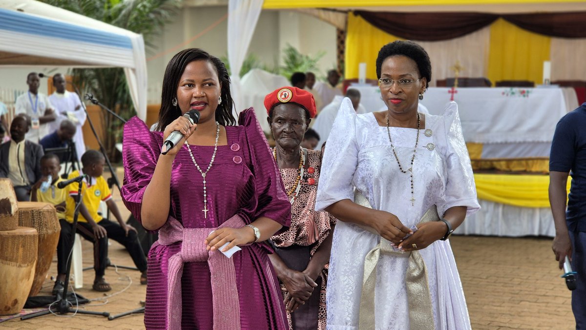 WinifredNakandi's tweet image. Today, I attended the Parish Day of my childhood Church, Our Lady of Mt. Carmel Busega in Lubaga Division. I thank my fellow leaders, Hon. Nassolo Eugenia and the Division Mayor Mberaze (Taata Namuli) for standing with Busega Parish as it prepares for the Golden Jubilee. I was…