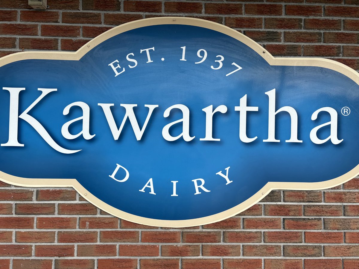 LaurieScottPC's tweet image. Happy National Ice Cream Day! 🍦
There’s no better way to celebrate than with a scoop from Kawartha Dairy—a local favourite and a proud staple of Haliburton–Kawartha Lakes–Brock.
Supporting local never tasted so good!