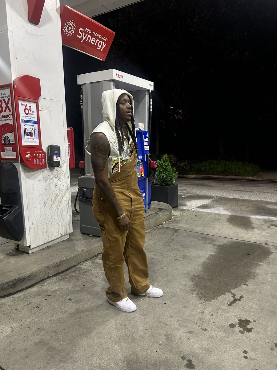 TextheApex's tweet image. The ones that said they love you will do you the worst 🥶