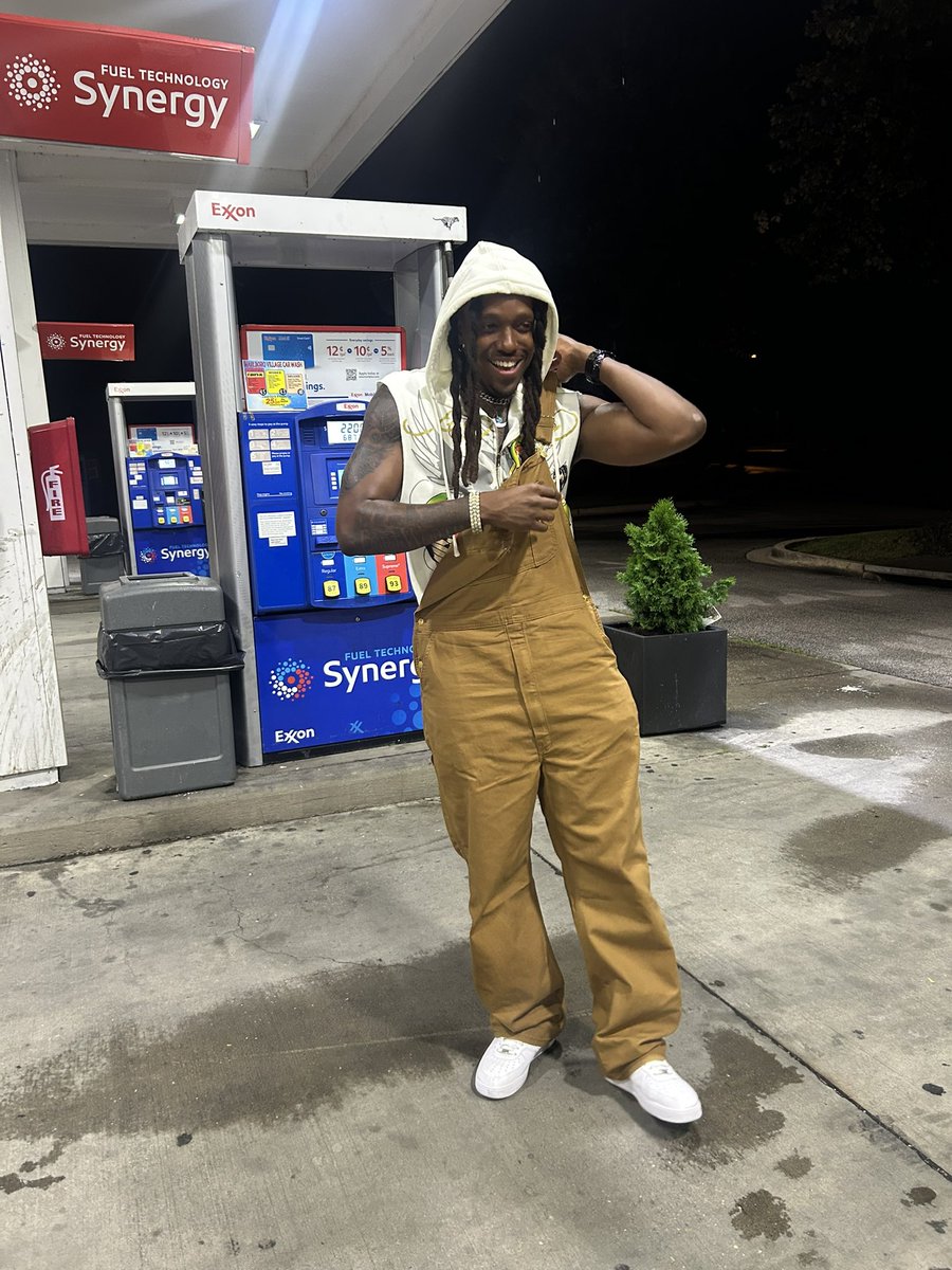 TextheApex's tweet image. The ones that said they love you will do you the worst 🥶