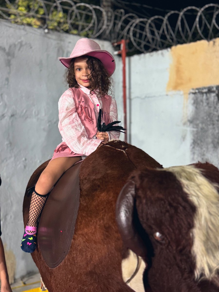 🤠