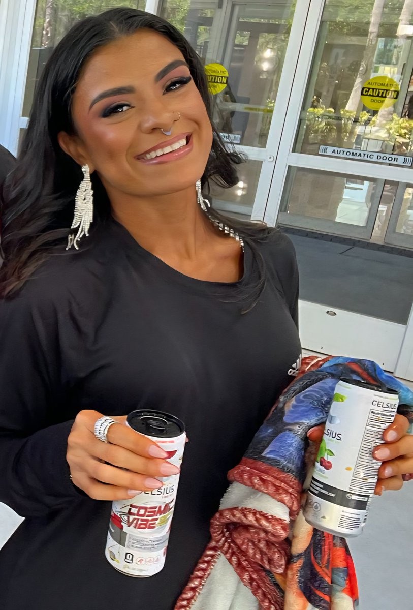 LabusadoraTCPR's tweet image. We celebrating