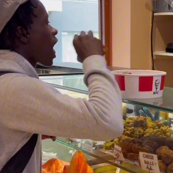 SumitHansd's tweet image. Shameless African-British man forcibly eats chicken at ISKCON Govinda’s restaurant in London.
MAN (Enters): Only veg food here?
STAFF: Yes, only vegetarian food. What would you like?
Then he pulled out KFC chicken and began eating it inside