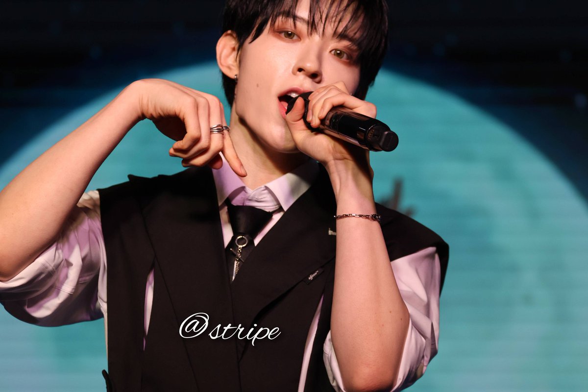 NINE.i ナインアイ ベリ NEW MIND ヨントン 当選ポラロイド 𝕤𝕥𝕣𝕚𝕡𝕖 on X: 