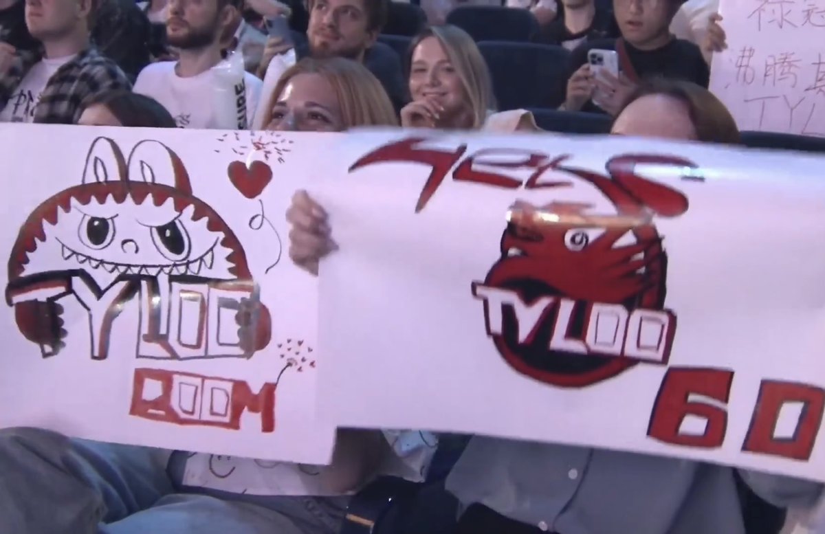 tyloogaming's tweet photo. How about we switch the logo to this one?🥰

#tyloo https://t.co/XwTjdNg2lJ