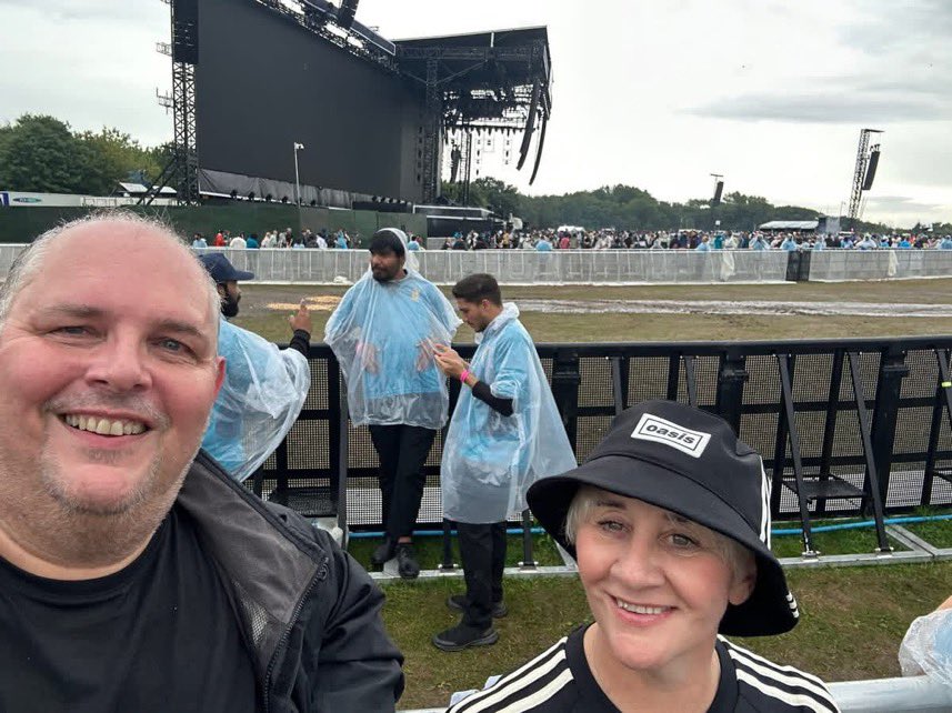 AntStephen's tweet image. Another weekend, another concert.
Some might say whatever 🎶🎶