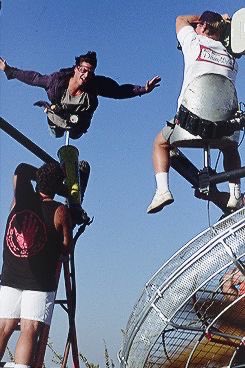 BobaFettANHSE's tweet image. So that’s how they shot the skydiving shots in #pointbreak - you see how some smart thinking can save thousands of dollars in post work. 🙌🙌🙌🙌
