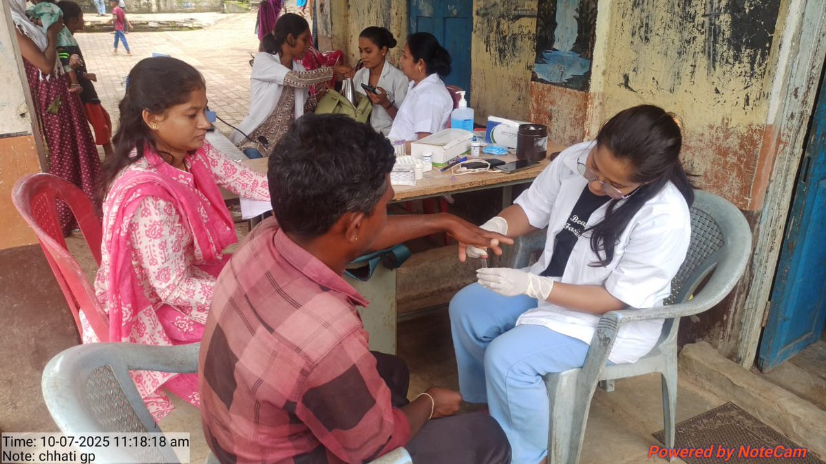 TribalAffairsIn's tweet image. 🛖 Reaching the unreached in Tapi!
Under #DhartiAabaJanbhagidariAbhiyaan, special camps were organised in the tribal belts of Tapi district, Gujarat, focusing on:
✅ Aadhaar enrolment drive for PVTG communities
🩸 Sickle Cell screening and awareness sessions
With the goal of…