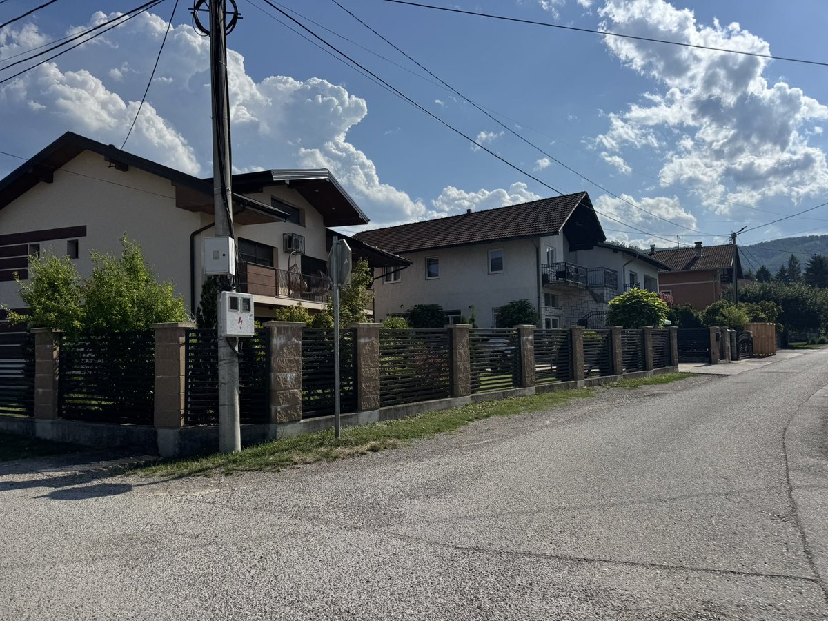 Beganovic2025's tweet image. From around the old neighborhood and where I went to school for grades 1-3