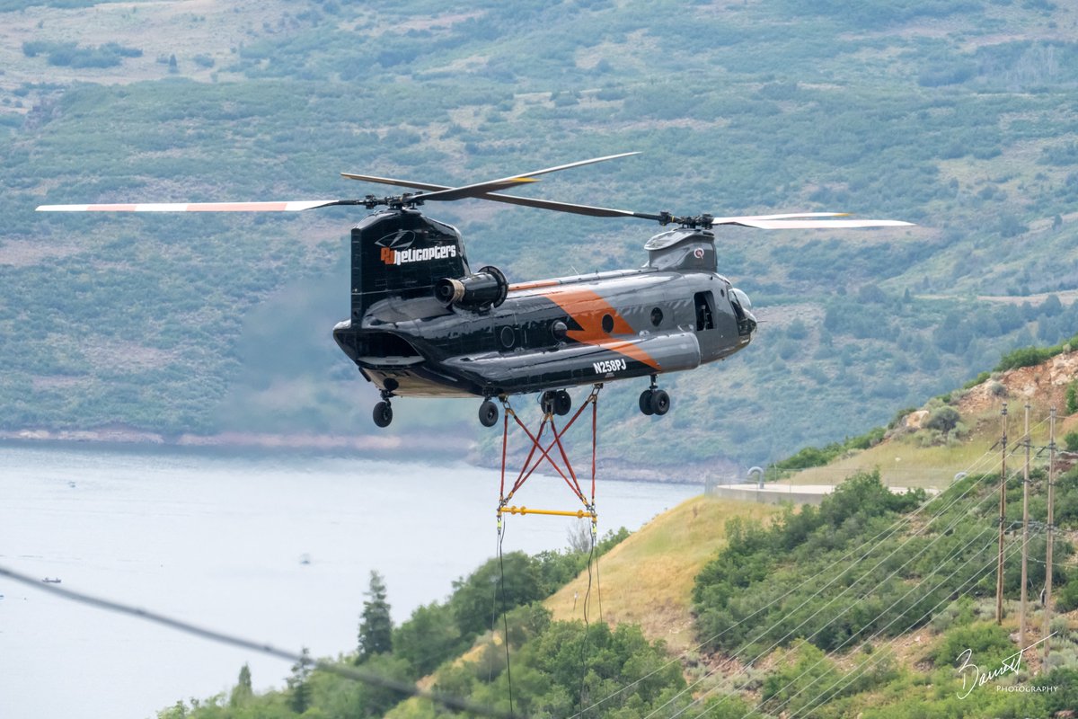 hitenter2's tweet image. Good Morning ☕️ Having coffee and watching ski lifts being erected with the help of a Chinook 🚁