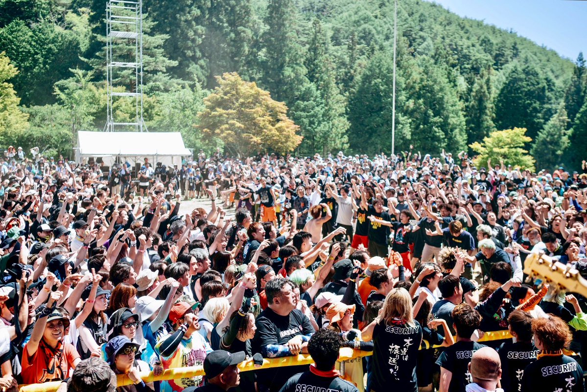 The__BONEZ's tweet image. ヤキニクロックフェス 2025 
at.野底山森林公園内特設ステージ
GRANDSTAGE 
photo by @YSZ_PHOTO 
#TheBONEZ
#ヤキフェス