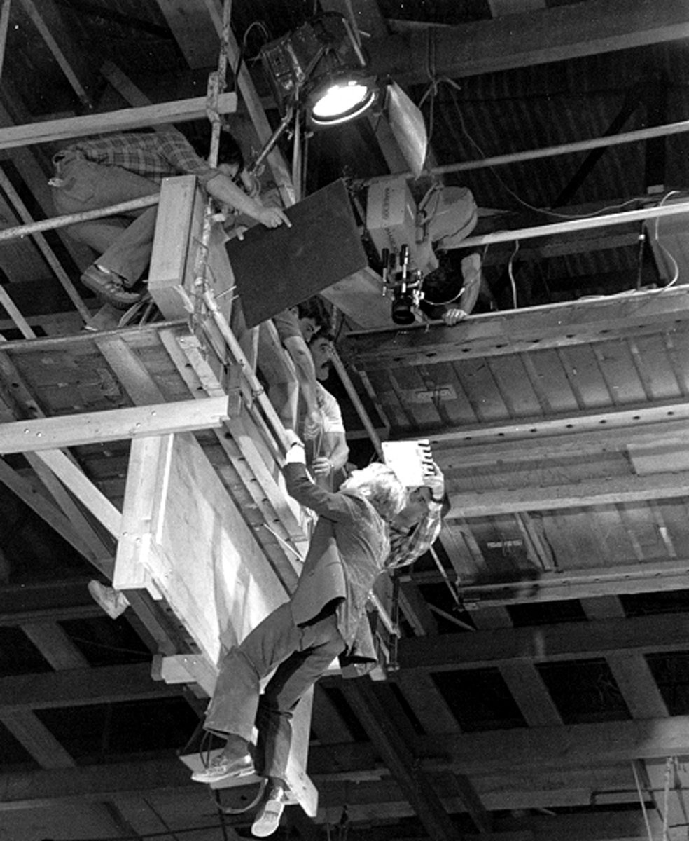 CCinephilia's tweet image. 37 years ago today, John McClane walked barefoot into cinematic history.
On its anniversary, we look back at Die Hard—the action masterpiece that redefined a genre, influenced generations of filmmakers, and made "Yippee-ki-yay" immortal.
🔗 cinephiliabeyond.org/die-hard/