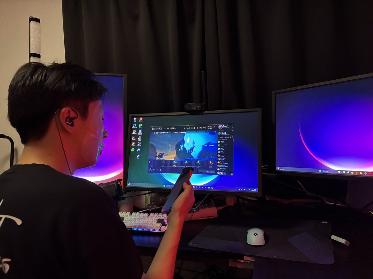 Jasper7se's tweet image. 日本きてもゲームするのやめてね📮👍