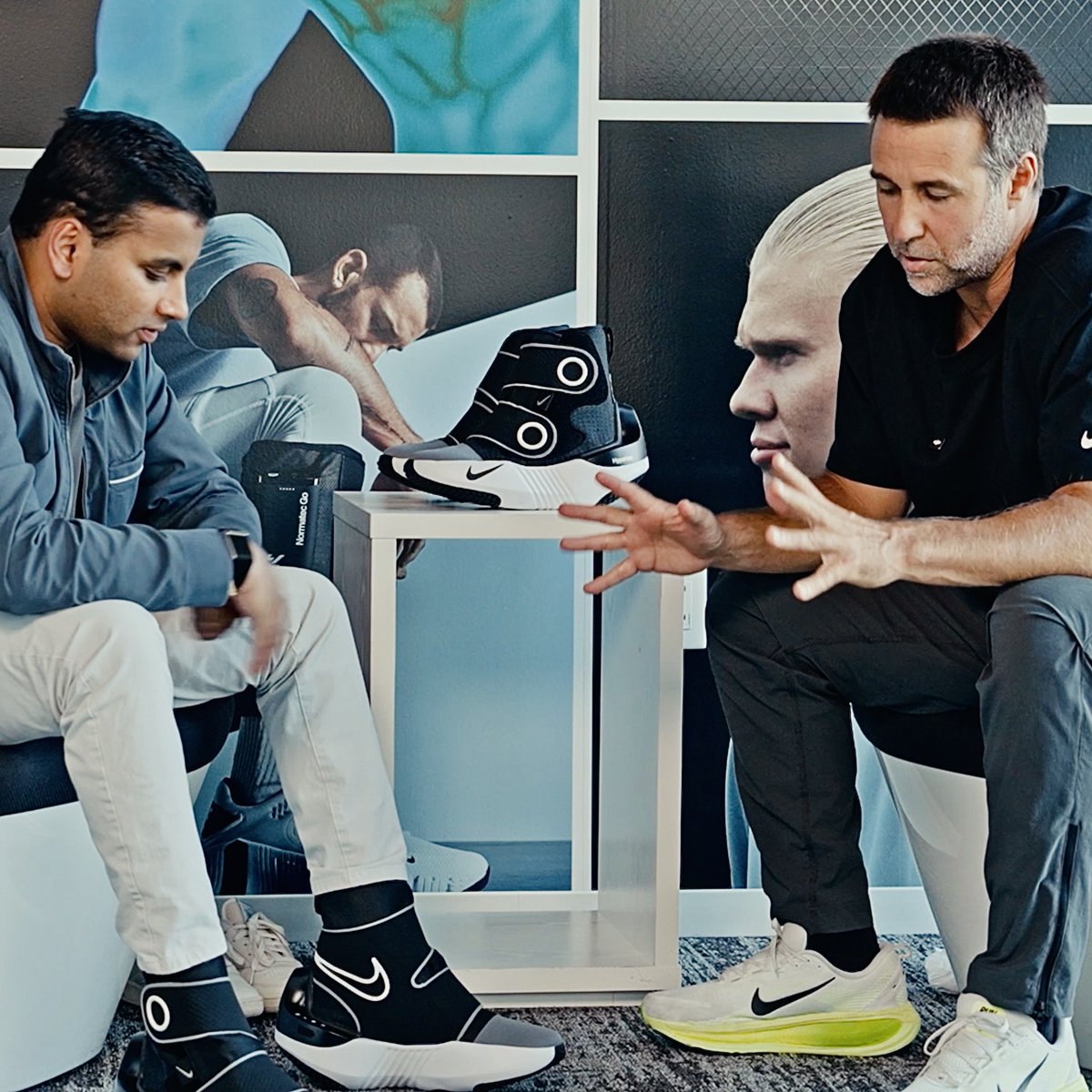 ritwikpavan's tweet image. Met with Anthony Katz, former history teacher turned founder of @hyperice.
He turned a homemade ice wrap into a recovery brand trusted by Kobe and top athletes around the world.
Drops this Tuesday 7/22.