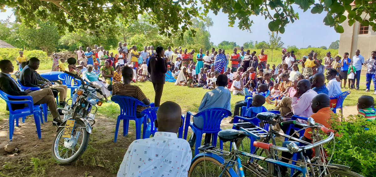 LAlionzi's tweet image. At Ariko Chapel, we joined the faithful in prayer and shared a word of hope—where the vision to unite West Nile against poverty, illiteracy, and disease was embraced with great conviction.