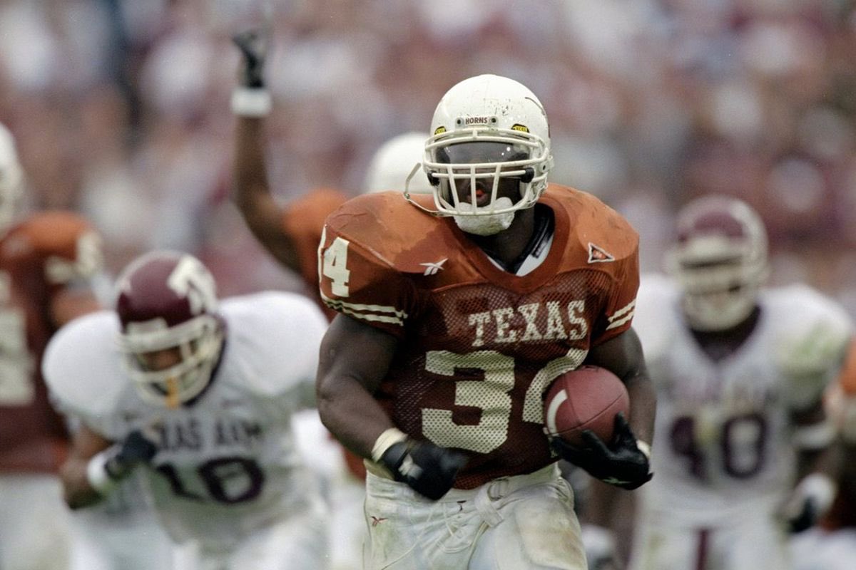 cfb_tour's tweet image. 34 DAYS UNTIL COLLEGE FOOTBALL!
The countdown continues with Ricky Williams.
- 3x First Team All-Big 12
- 2x Big 12 OPOY
- 2x Unanimous All-American
- 2x Doak Walker Award
- Maxwell Award
- Heisman Trophy
- College Football Hall of Fame