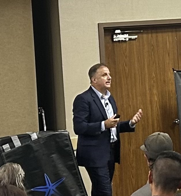 ShaneKrauser's tweet image. What a night moving the message of freedom in St. George, UT. Great people, great vision, and a real plan. 

Better days are coming!