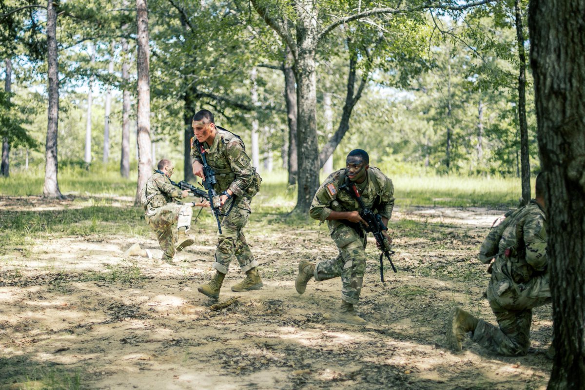 MCoEFortBenning's tweet image. Always Ready.
From #FortBenning to the global stage, our #Army stands ready to defend America.