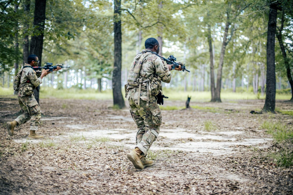 MCoEFortBenning's tweet image. Always Ready.
From #FortBenning to the global stage, our #Army stands ready to defend America.