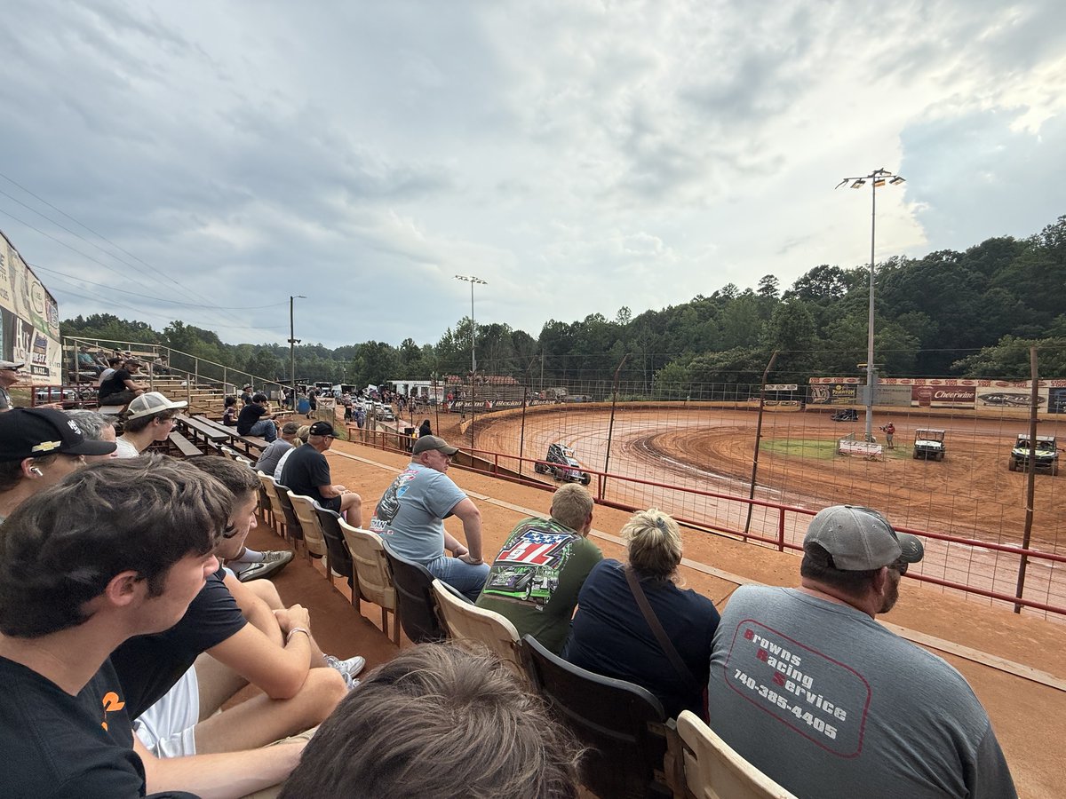 BelmontAbbey's tweet image. Last week, Belmont Abbey College hosted the first-ever Accelerate Abbey — a one-of-a-kind summer motorsport program for high school students! 🏁🔥
Participants had action-packed days filled with visits to motorsport landmarks like the NASCAR Hall of Fame, Charlotte Motor…