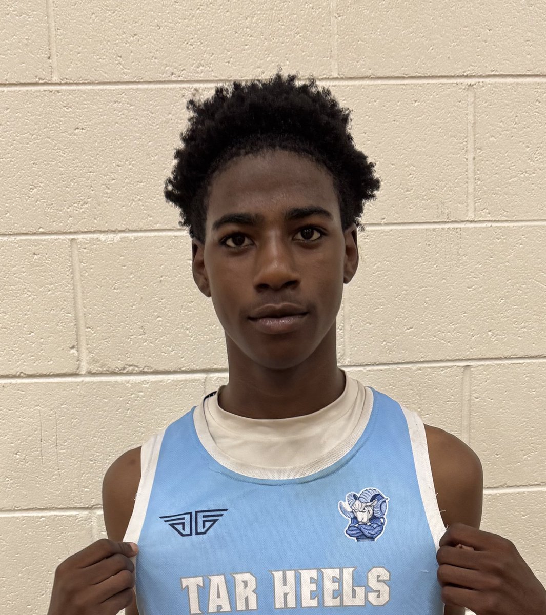 hoopseen's tweet image. Antwan Edmonds dropped 26 points for South Georgia TarHeels, including the game-winning buzzer-beater to secure a thrilling 51–50 victory. He was a one-man highlight reel, hitting shots when it counted, and he came up clutch knocking down the game winning shot.
#SummerFinale