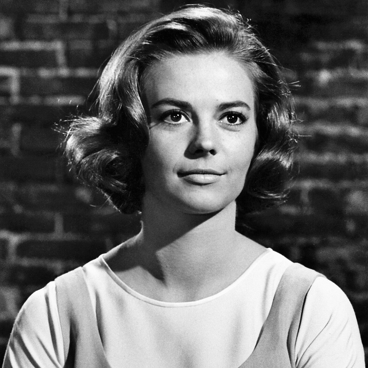 NewPlazaCinema's tweet image. "There are certain stars who are not actors. I don't want to be that type.”
Natalie Wood (1938–1981) was born on this date.
#OldHollywood