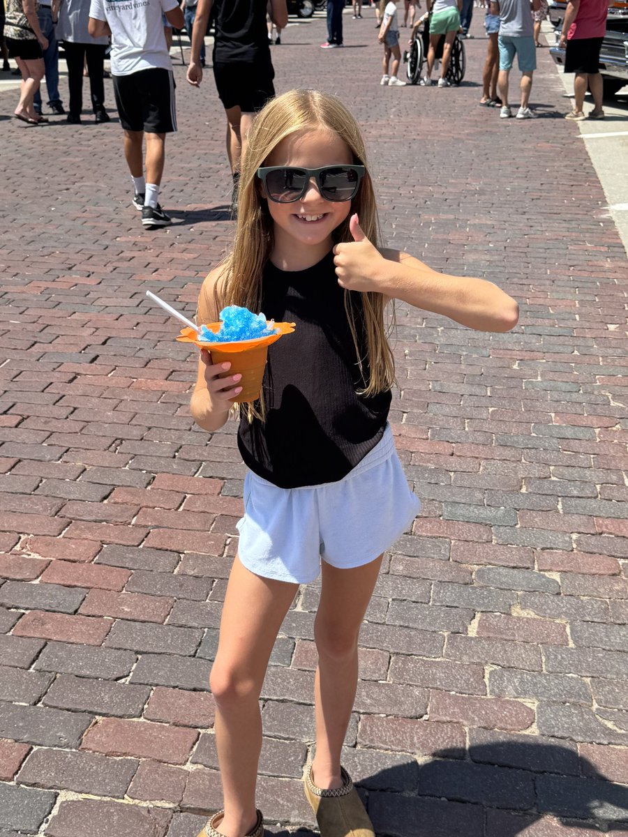 brettlindstrom's tweet image. Olivia and I had a Blast at the Stir-Up Days Car Show out in Ashland! I hope you are enjoying time with your family this Sunday, too.
