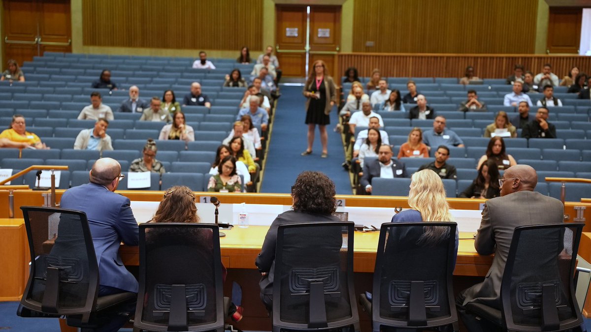 EconOppLA's tweet image. As LA County prepares to welcome the world for the 2028 Olympic and Paralympic Games, DEO joined all 88 cities for a quarterly planning meeting focused on regional collaboration and inclusive community engagement.