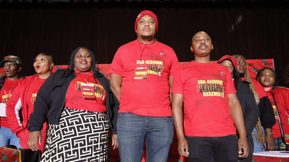 EFFGautengProv's tweet image. 🚨In Pictures🚨
Earlier today, the 1st Subregional Peoples Assembly of the EFF Tshwane 3, successful elected the Chairperson Benjamin Mathebula, Secretary Katlego Chauke, Treasurer Mashudu Phalandwa and 15 Additional Members.
#EFFSRPA