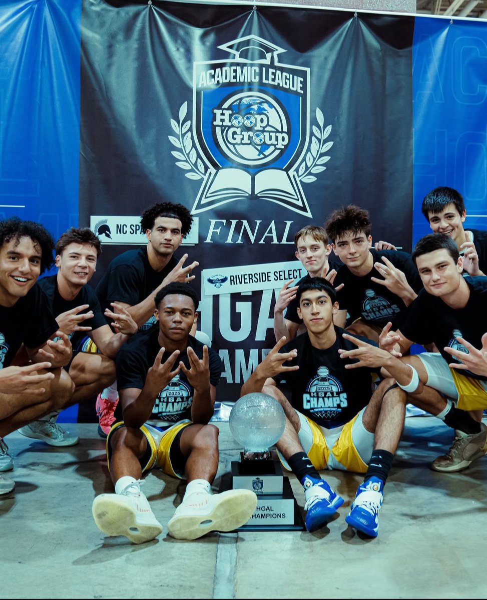 ZachKuba's tweet image. What an awesome group to coach. These 17U @TheChurchSelect @HoopGroupAL guys are smart, tough, skilled, competitive, and play the game the right way. So fun being a part of this group. Great young men who have been raised by great families. Congrats to the HGAL Champions!
JT…