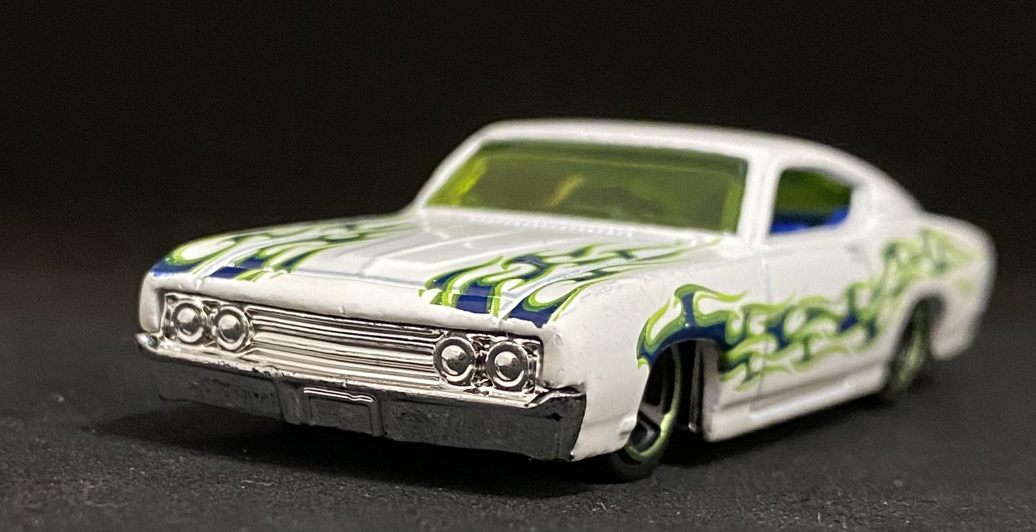 ホットウィール リチャードペティ　1969 フォード　トリノ　タラデガ Bibian 比比昂- 1/64 ホットウィールヴィンテージレーシング'69