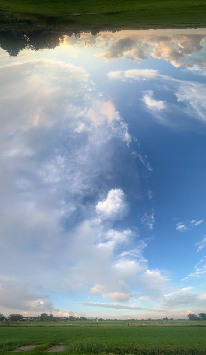 ronaldvanzijl's tweet image. 20/07/2025 – NL – Skyscapes
21:00 h
@Demo2020cracy @Elizabe32413720 @TexMericana @Raggedyedge1 @DELTA9_DELTA9 @BenKnight1980 @druid10 @IonisedSkyWatch @Clearskiesinit @SaskiaHeijden @ImagesCoast @OpChemtrails @Chemtrail101 @SergeLBrown @LegendreKristy @nogps1