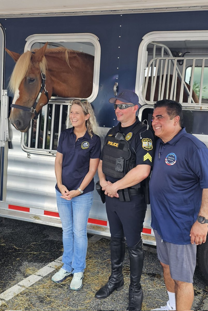 JenKiggans's tweet image. We celebrated our first responders yesterday at Coastal Edge's Local Heroes Day...! Thank you to ALL our police, firefighters, EMS workers, and everyone who works to protect and serve our community!! You deserve to be celebrated every day!!