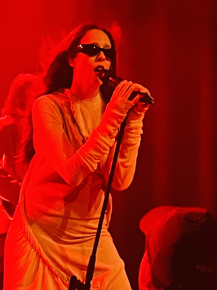 SwissRamble's tweet image. Brilliant gig from Allie X at Plaza in Zürich tonight 😎 @alliex 🇨🇦