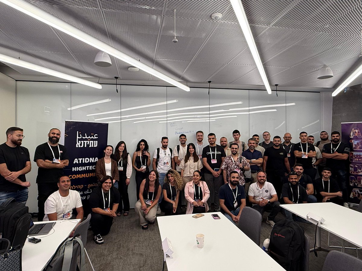 היום, במשרדי חברת אמזון – תל אביב, נפתח מחזור חדש של קורס במסגרת פרויקט Atech להכשרת צעירים וצעירות מהחברה הערבית להשתלבות בעולם ההייטק. מדובר ביוזמה משותפת של עמותת עתידנא <a href="/Atidna2/">عتيدنا | עתידנא | Atidna</a> וEvaluation.

זהו המחזור החמישי של הפרויקט, אך הוא מיוחד בכך שהוא הראשון בשיתוף פעולה ישיר עם חברת