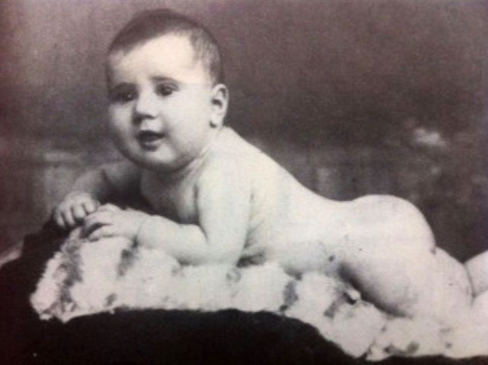 20 July 1943 | 1,000 Jews deported from Drancy in German-occupied France arrived at Auschwitz. After the selection, 369 men &amp; 191 women were registered in the camp. The remaining 440 people were murdered in a gas chamber.

Among them was 16-month-old Claudine Ruben.