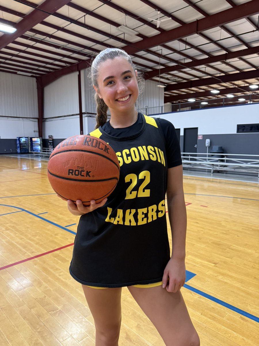 derekdeprey's tweet image. Ellie's Wisconsin Lakers team is headed to the Final 4 tonight! Last tournament of her very last AAU season. Lucky is how I feel -- to coach these girls & to share this experience with my daughter. It's an understatement to say this team is leaving everything on the court. I am…