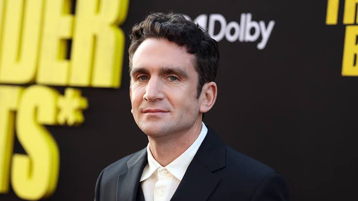 XMenUpdate's tweet image. Kevin Feige confirms that Jake Schreier will direct the ‘X-MEN’ reboot film.
“We’re very, very lucky to have him and very excited to have him. And so we’re beginning. It’s all starting now. The script’s underway.”
(via: @ComicBook)