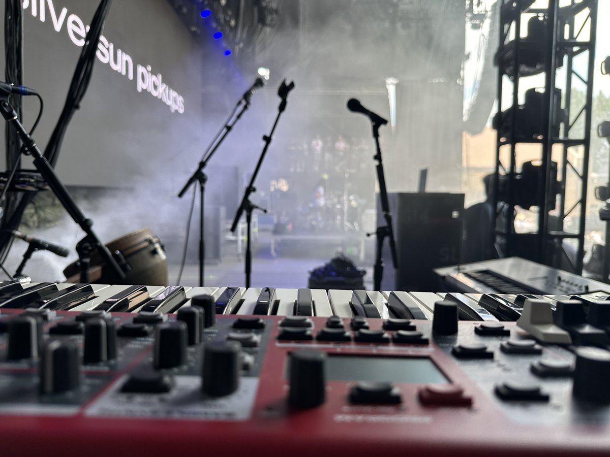 MikelParis tweet media