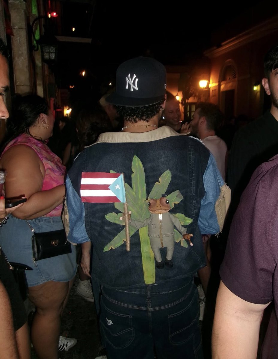 TourBadBunny tweet media