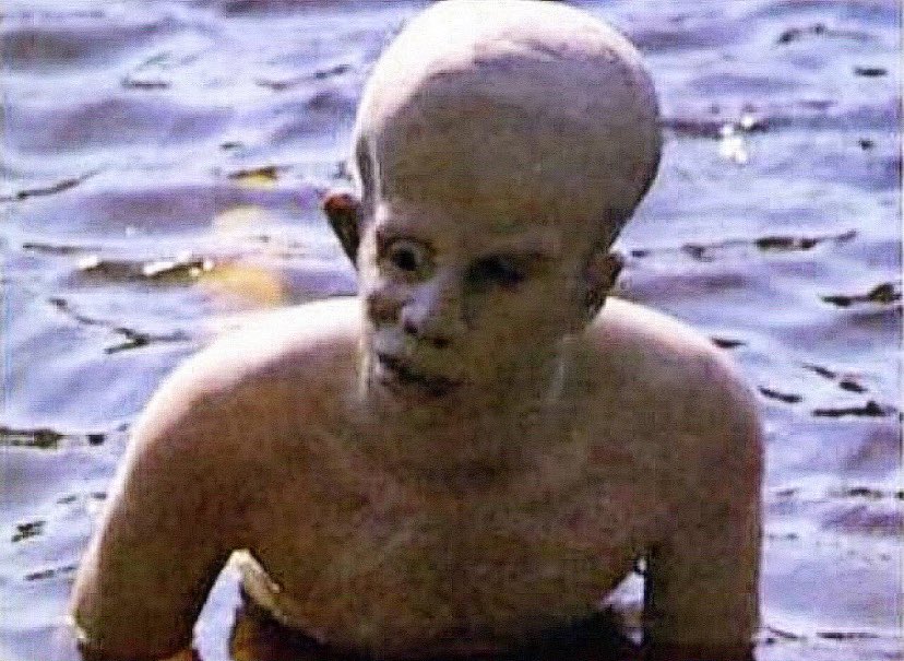 F13ARCHIVIST's tweet image. #BehindTheScenes photos of Ari Lehman as 11 year old #JasonVoorhees during production of the original #FridayThe13th (1980)
#HorrorCommunity #HorrorMovies #1980s #horror